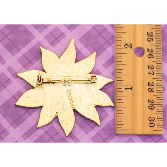 Vintage Vermillion Intricate Floral Gold Tone Brooch by Beatrix - V13 - Picture 2 of 2